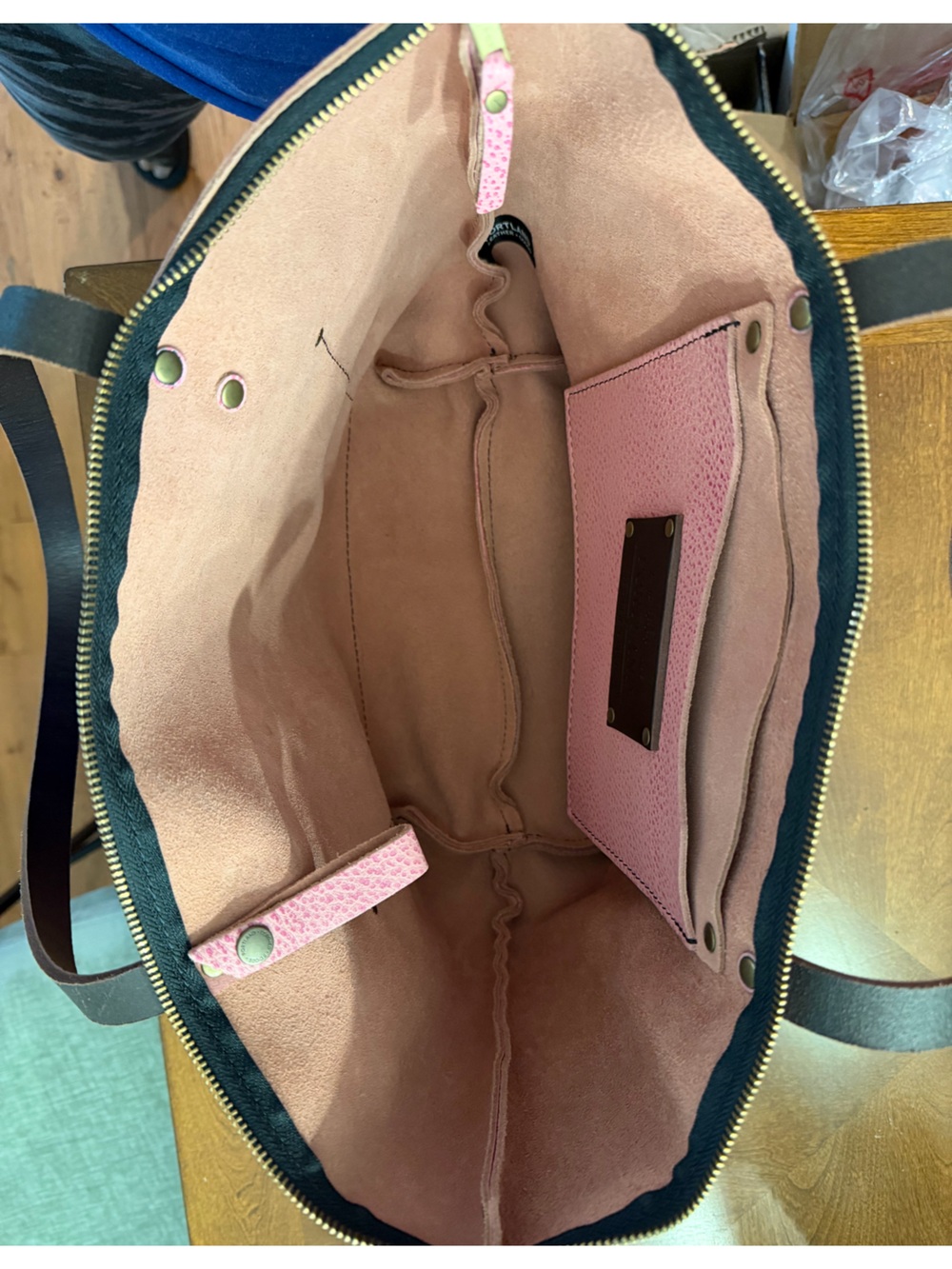 Portland Leather Goods Bubblegum Large Zip Tote 🍬🫧 - Picture 4 of 5